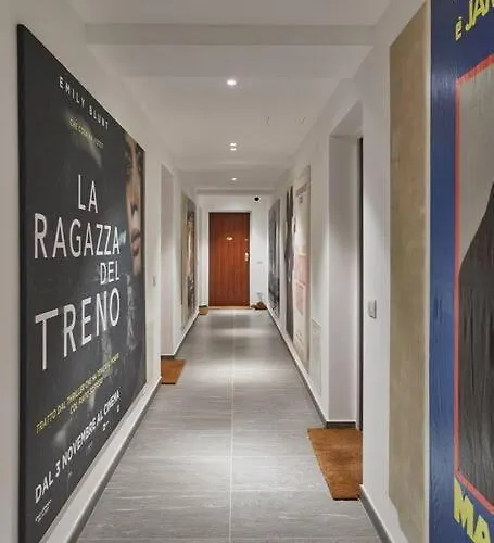 Bright Two-room Apartamento Milão