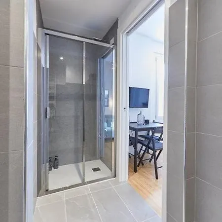 Bright Two-room *