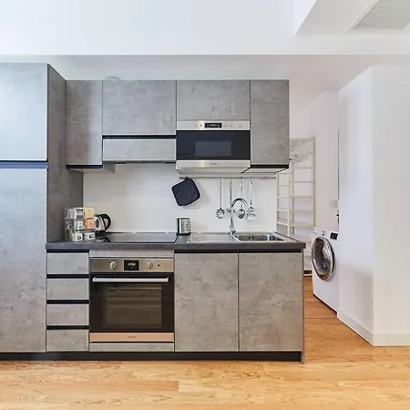 Bright Two-room Apartment Milan